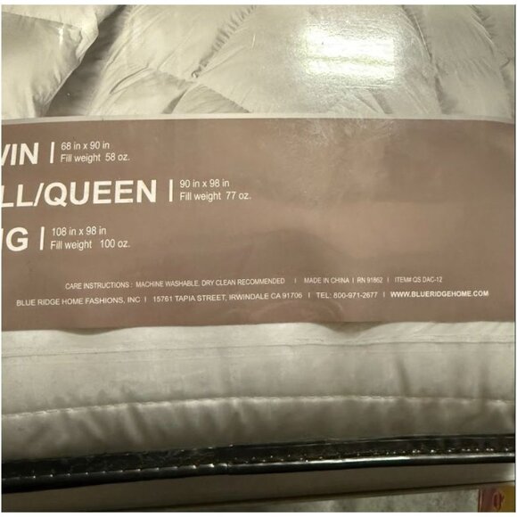 Blue Ridge 1000 Thread Count Cotton Down Alternative Twin Comforter - Picture 3 of 4